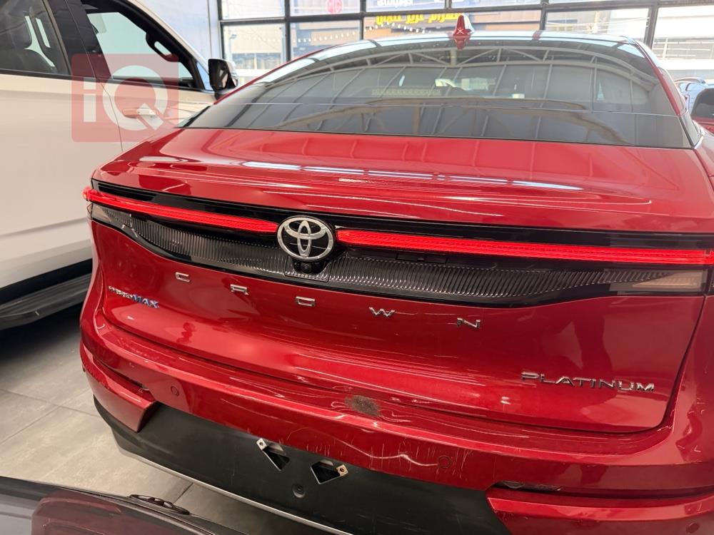 تۆیۆتا کراون